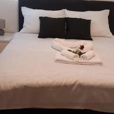 Braavos - Free Parking - Marina 100m 希贝尼克