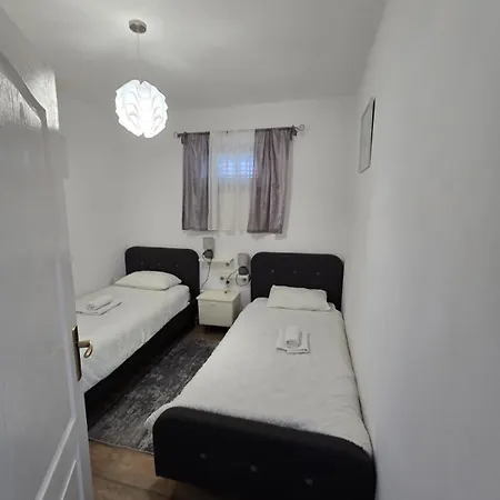 Braavos Apartments Sibenik Deluxe Near Marina Daire Šibenik