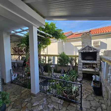 Braavos Deluxe Near Marina