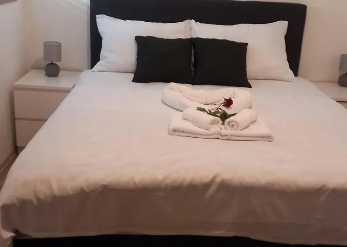 Braavos - Free Parking - Marina 100m Шибеник